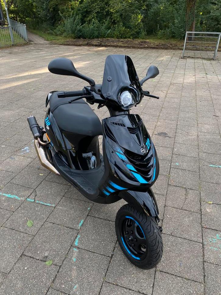Piaggio zip 172cc A1, Fietsen en Brommers, Scooters | Piaggio, Zo goed als nieuw, Zip, Tweetakt, Ophalen