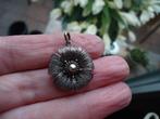 mooie echt zilveren hanger bloemvorm gemerkt stevige uitvoer, Ophalen of Verzenden, Zo goed als nieuw, Bloem of Plant, Zilver