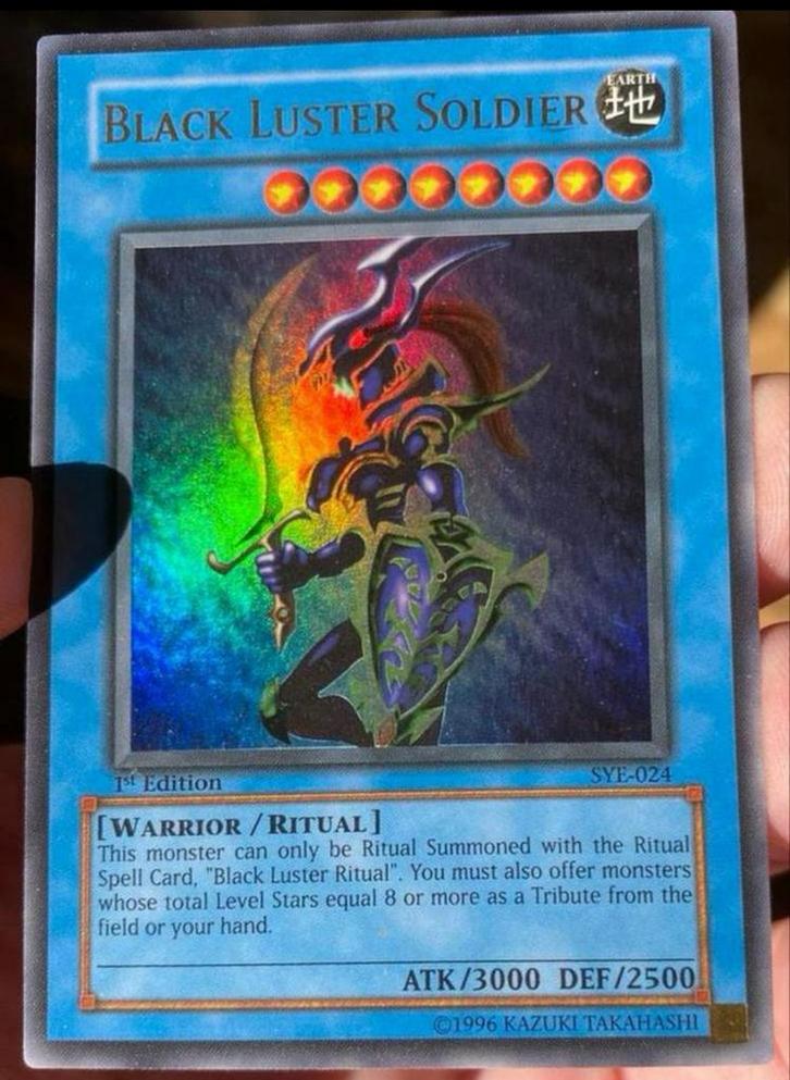 Yu-Gi-Oh! Black Luster Soldier SYE-024 1st Ed Old US Print !, Hobby en Vrije tijd, Verzamelkaartspellen | Yu-gi-Oh!, Gebruikt
