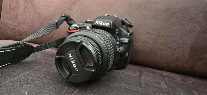 Nikon D5100 spiegelreflexcamera met 18–55mm VR-lens, accu, Audio, Tv en Foto, Fotocamera's Digitaal, Nikon, Ophalen of Verzenden