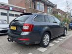 Skoda Octavia Combi 1.0 TSI Greentech Ambition Business, Stof, Gebruikt, Met garantie (alle), 116 pk