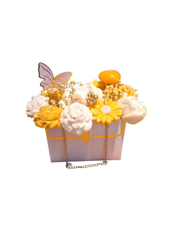 Geurkaars pakketje bloemen, Huis en Inrichting, Woonaccessoires | Kandelaars en Kaarsen, Zo goed als nieuw, Kaars, Minder dan 25 cm