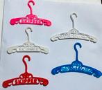 5 Vintage 1960’s Barbie en Skipper kleerhangers,hangers, Verzenden, Zo goed als nieuw