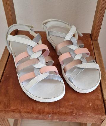 Leren sandalen maat 37 beschikbaar voor biedingen