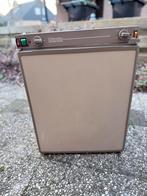 Electrolux inbouwkoelkast 220/12v gas aut onsteking, Caravans en Kamperen, Camper-accessoires, Ophalen, Gebruikt