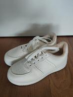 Nieuwe witte sneakers maat 38, Nieuw, Ophalen of Verzenden, Wit, Sneakers of Gympen