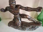 Art deco beeld, stoere man, gips, semi nude, Ophalen