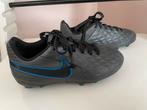 Nike voetbalschoenen maat 30, Sport en Fitness, Voetbal, Maat XS of kleiner, Schoenen, Ophalen of Verzenden, Zo goed als nieuw