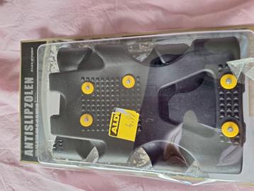 Nieuwe anti slip zolen  beschikbaar voor biedingen