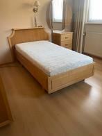 Bed licht eiken 1m br. elektrisch, Huis en Inrichting, Ophalen, Zo goed als nieuw, Eenpersoons, Licht eiken massief tijdloos klassiek, handgemaakt