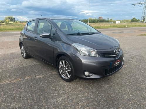 Toyota Yaris 1.3 VVT-i Comfort 5DR Airco/Navi/Camera/N.APK, Auto's, Toyota, Bedrijf, Yaris, ABS, Achteruitrijcamera, Airbags, Airconditioning