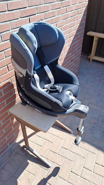 NETTE AUTOSTOEL CYBEX SIRONA S I-SIZE GRANITE BLACK.  beschikbaar voor biedingen