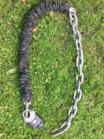 Zeer zware ketting plus hangslot beschikbaar voor biedingen
