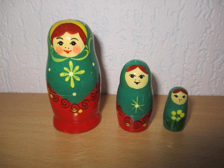 Matrousjka poppetjes - 3- delig, Verzamelen, Poppetjes en Figuurtjes, Zo goed als nieuw, Ophalen of Verzenden