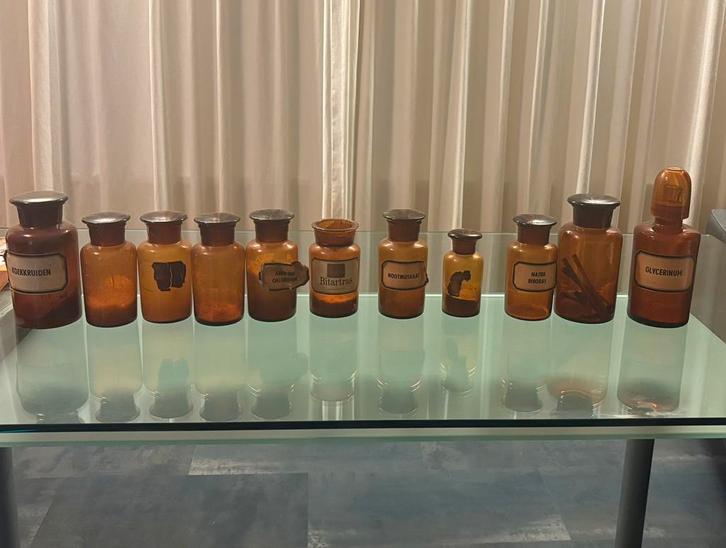 Vintage apothekerspotten set (11x) – bruine glazen flessen, Huis en Inrichting, Woonaccessoires | Overige, Zo goed als nieuw, Ophalen