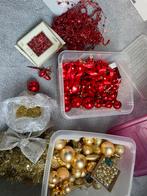 Kerstballen decoratie goud en rood 2 dozen, Ophalen of Verzenden, Zo goed als nieuw