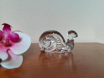 Prachtig woonaccessoire van glas in de vorm van een slak beschikbaar voor biedingen