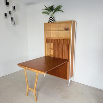 Vintage speelgoedkist/ dekenkist met tafel, Frantisek Jirak beschikbaar voor biedingen