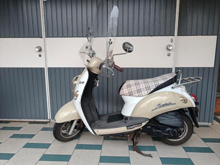 Kymco Sento scooter, Fietsen en Brommers, Scooters | Kymco, Gebruikt, Overige modellen, Maximaal 45 km/u, Benzine, Ophalen