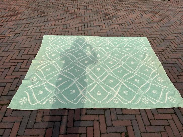Wollen deken groen en ecru Groen ecru = 2.20 bij 1.65, Kinderen en Baby's, Dekens, Slaapzakjes en Inbakerproducten, Zo goed als nieuw