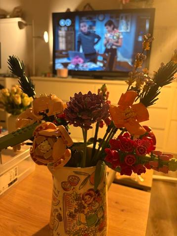 Lego Bloemenboeket 10280 + 40460 beschikbaar voor biedingen