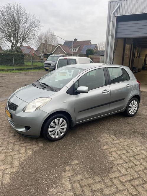 Toyota Yaris 1.3 16V Vvt-i 5DR 2007 Grijs, Auto's, Toyota, Bedrijf, Yaris, ABS, Airbags, Airconditioning, Alarm, Centrale vergrendeling