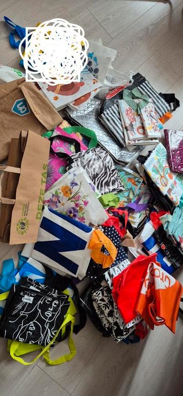 Inkoop tasjes  beschikbaar voor biedingen
