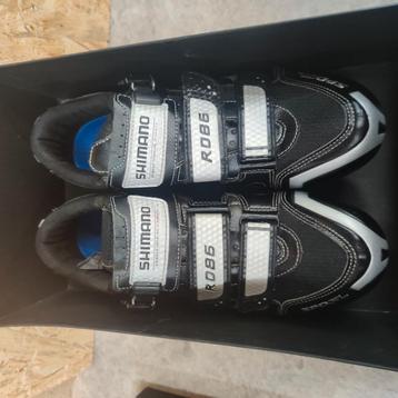 Shimano fietsschoenen maat 46 beschikbaar voor biedingen