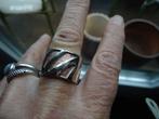 mooie brede echt zilveren ring met roze kleur punten verguld, Sieraden, Tassen en Uiterlijk, Ringen, Ophalen of Verzenden, Zo goed als nieuw