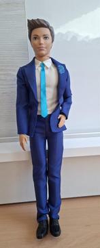 ken – barbie rock ’n royals koninklijk satijnen kostuum, Ophalen of Verzenden, Zo goed als nieuw, Barbie