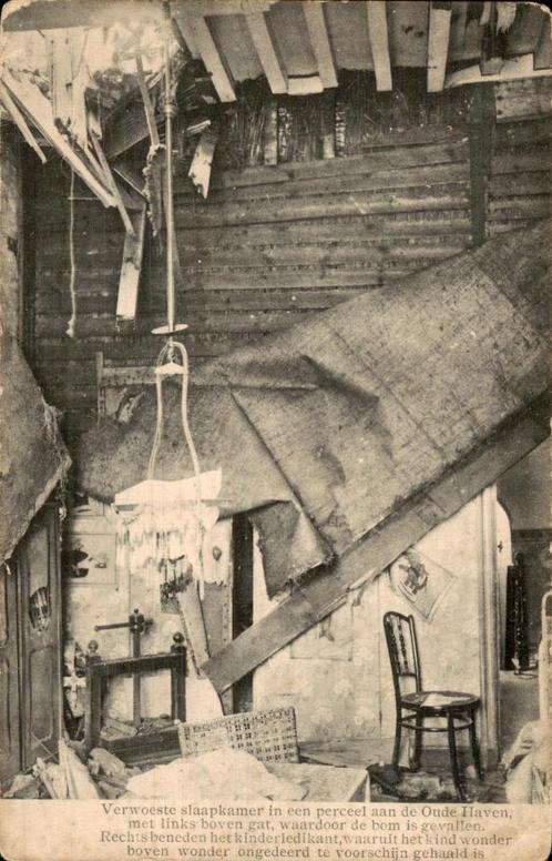 Zierikzee - Oude Haven - Verwoesting, Verzamelen, Ansichtkaarten | Nederland, Ongelopen, Zeeland, 1940 tot 1960, Ophalen of Verzenden