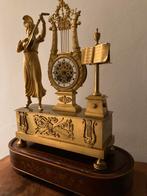 Aparte lierpendule, Ophalen