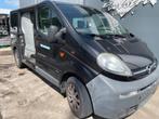 Opel Vivaro 2.5 DTI 16V Sloopvoertuig (2003), Opel, Vivaro, Gebruikt, Ophalen of Verzenden