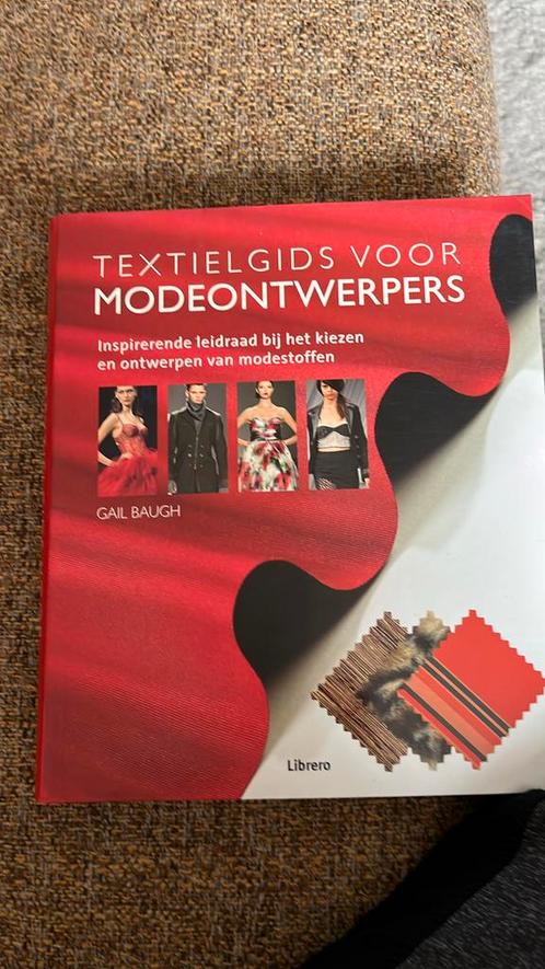 Gail Bauch - Textielgids voor modeontwerpers, Boeken, Mode, Zo goed als nieuw, Ophalen of Verzenden