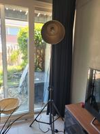 Mooie zwart met gouden binnenkant staande lamp, Huis en Inrichting, Lampen | Vloerlampen, Ophalen, Zo goed als nieuw, Metaal, 150 tot 200 cm