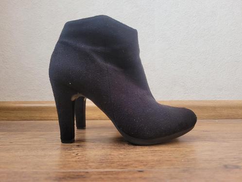 Fabulous Fabs enkellaarsjes zwart met naaldhak maat 36, Kleding | Dames, Schoenen, Zo goed als nieuw, Zwart, Ophalen of Verzenden