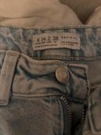 Lichtblauwe Spijkerbroek - Primark - Maat 34, Kleding | Dames, Spijkerbroeken en Jeans, Ophalen of Verzenden, Zo goed als nieuw
