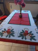 kersttafelkleed, katoen, crème/rood, br. x l. : 1.20x1.51 cm, Ophalen of Verzenden, Gebruikt, Rechthoek, Binnen