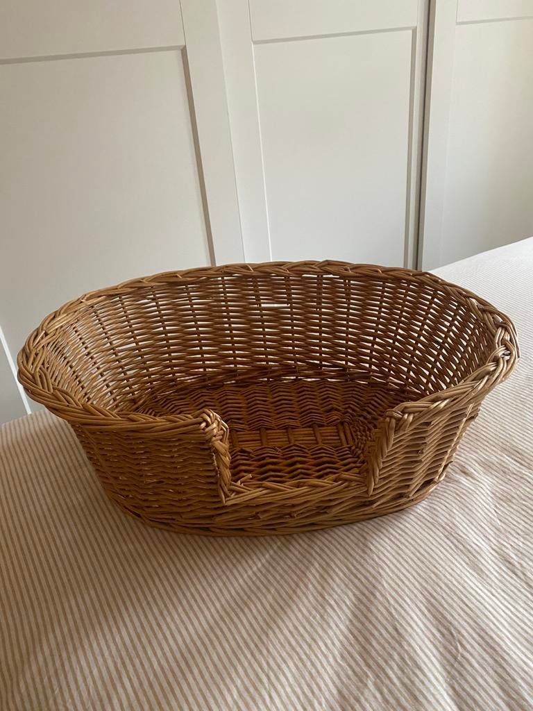 Kleine katten/honden mand binnenmaat 50x30cm, Ophalen, Zo goed als nieuw, Riet