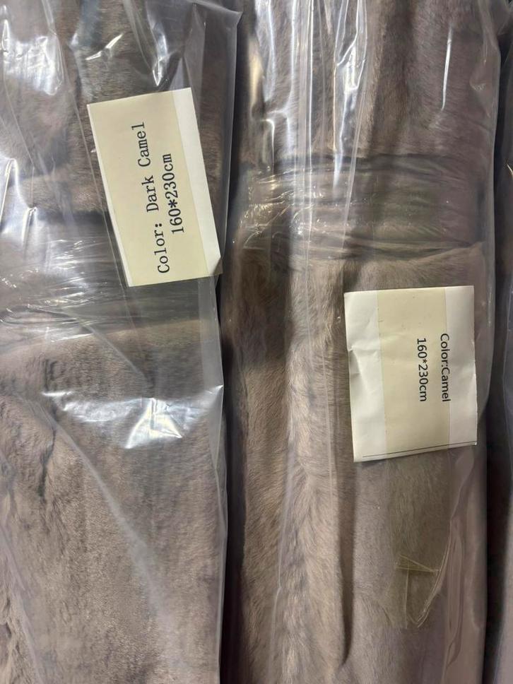 Fluffy tapijt kleed rabbit tapijten nieuw 4 maten taupe, Huis en Inrichting, Stoffering | Tapijten en Kleden, Nieuw, 150 tot 200 cm