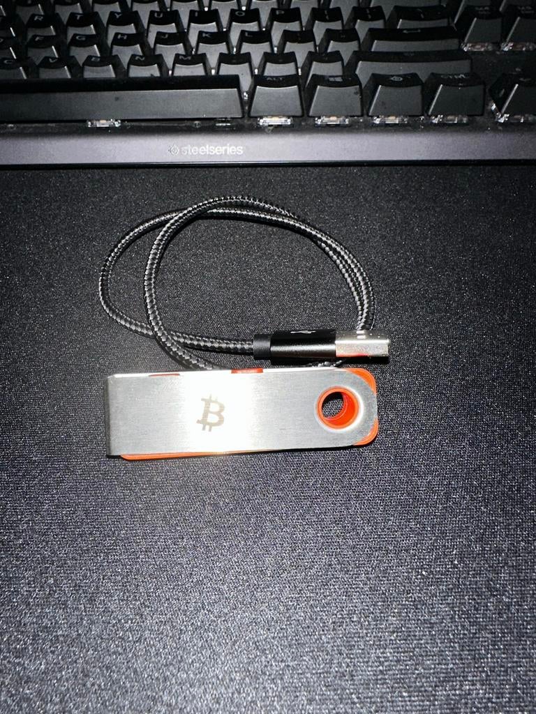 Ledger Bitcoin USB Hardware Wallet, Computers en Software, USB Sticks, Zo goed als nieuw, 32 GB, Ophalen of Verzenden