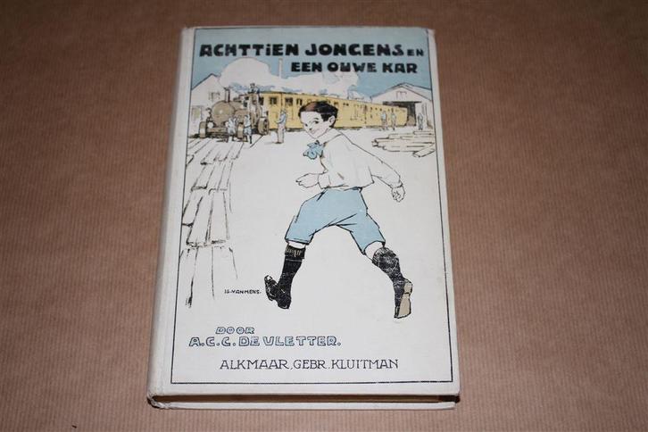 Achttien jongens en 'n ouwe kar. A.C.C. de Vletter 1920., Boeken, Kinderboeken | Jeugd | 10 tot 12 jaar, Gelezen, Ophalen of Verzenden