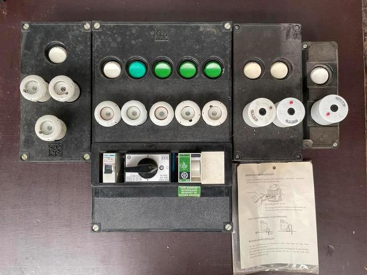 Groepenkast met installatie instructies, Doe-het-zelf en Verbouw, Alarmsystemen, Gebruikt, Overige typen, Overige soorten, Ophalen of Verzenden