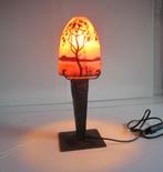 Antieke art deco lamp, tafellamp, smeedijzer voet, Verzenden