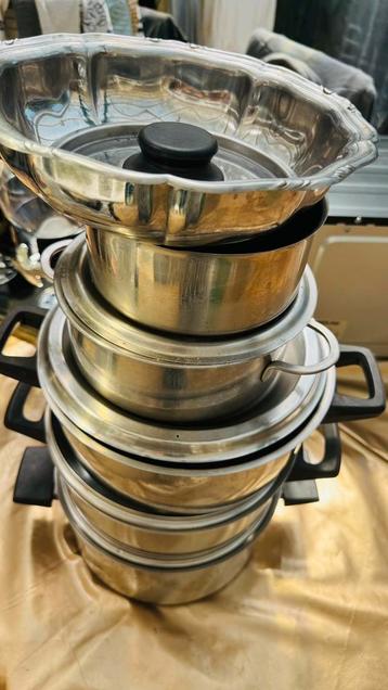 Te koop pannen set van goede en zware kwaliteit , € 45. . beschikbaar voor biedingen