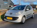 Peugeot 107 1.0-12V XS N.A.P Nieuwe APK bij aflevering., Voorwielaandrijving, 765 kg, 4 stoelen, 68 pk