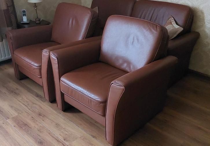 Leren 2.5 zits en 2 fauteuils. Ook los te koop in overleg., Huis en Inrichting, Banken | Complete zithoeken, Gebruikt, Ophalen