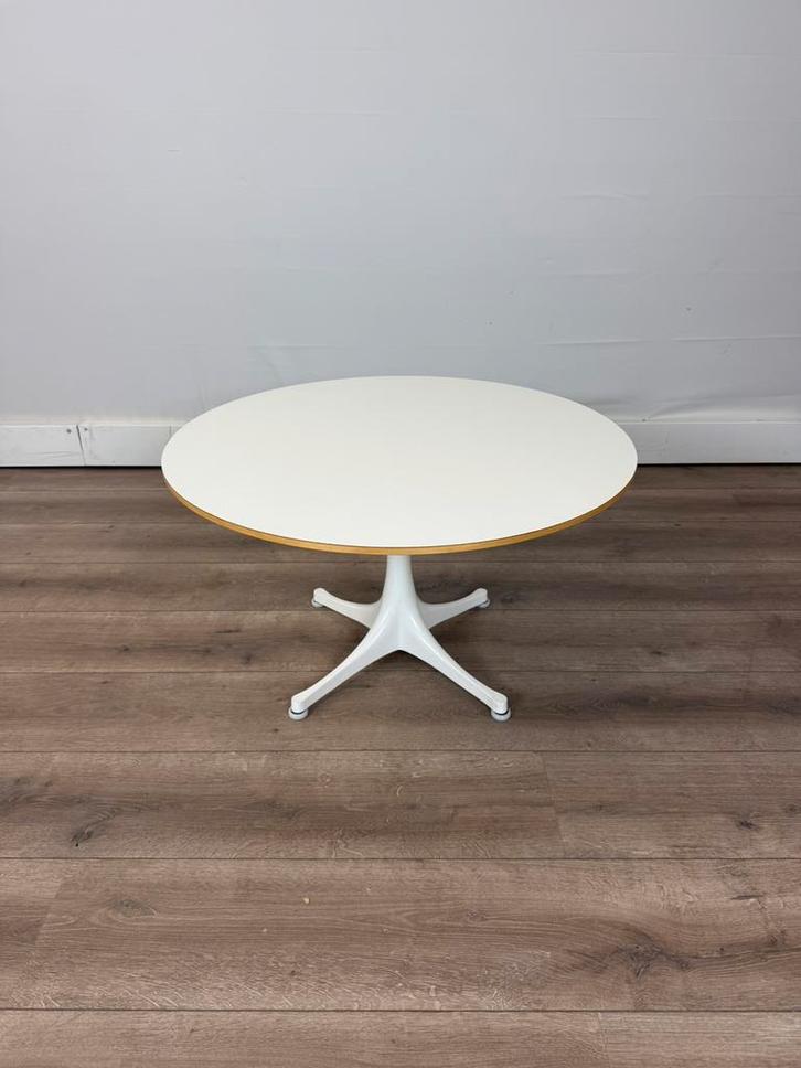 Vitra George Nelson salontafel, Huis en Inrichting, Tafels | Salontafels, Zo goed als nieuw, Minder dan 50 cm, 50 tot 100 cm, Rond