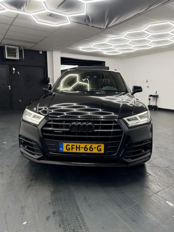 Audi Q5 55 Tfsi e Quattro 367pk S Tronic 2020 Zwart, Auto's, Audi, Bedrijf, Q5, Hybride Elektrisch/Benzine, Plug-in hybride, SUV of Terreinwagen