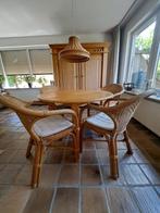 Houten tafel, 4 stoelen en 1 hanglamp, Huis en Inrichting, Complete eetkamers, Ophalen, Gebruikt